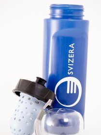 Water bottle with filter